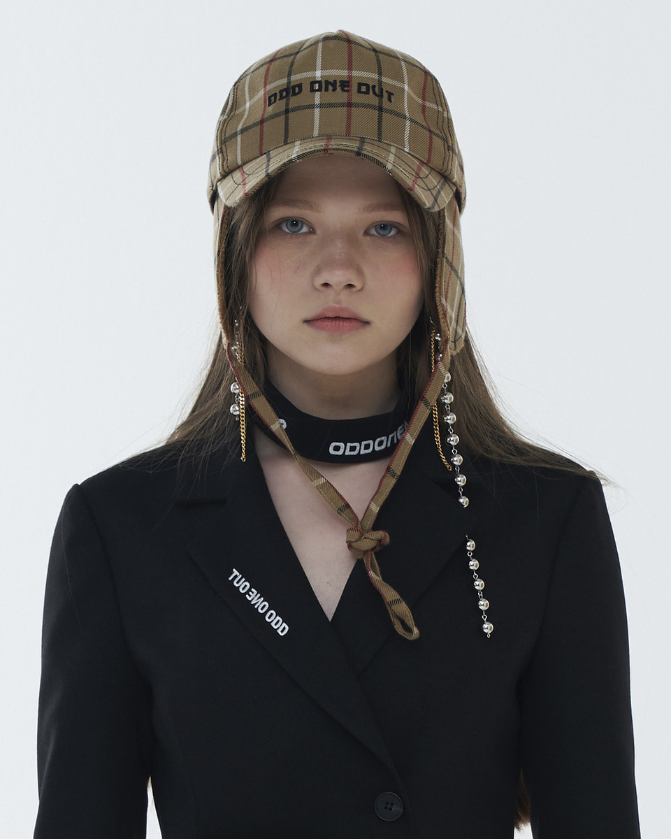 ODD ONE OUT DETACHED CAP_BEIGE CHECK