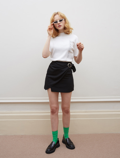 HALF NECK SLIT KNIT_white